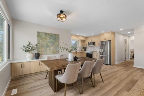 198 Silver Brook Rd Nw, Calgary, AB, T3B3J1 | Card Image