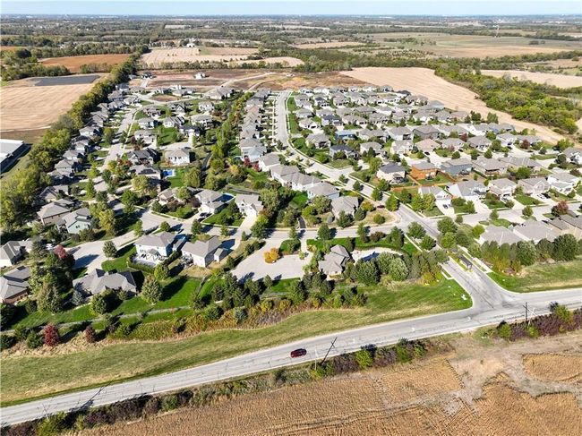19584 Barstow Cir, House other with 5 bedrooms, 4 bathrooms and null parking in Spring Hill KS | Image 14