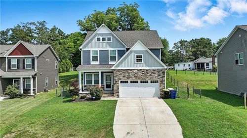 635 Black Angus Dr, Haw River, NC, 27258-2400 | Card Image