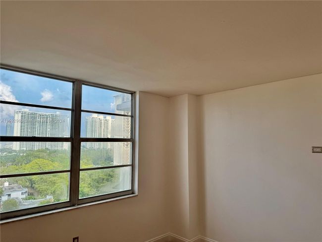 1007E - 2851 Ne 183rd St, Condo with 2 bedrooms, 2 bathrooms and null parking in Aventura FL | Image 19