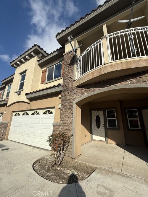 7986 Mango, Fontana, CA, 92336 | Card Image
