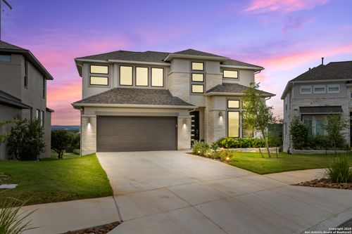 250 Navarro, Boerne, TX, 78006-2761 | Card Image