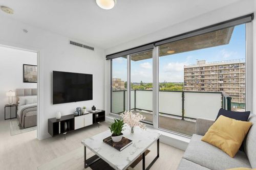 610-327 9a Street Nw, Calgary, AB, T2N1T7 | Card Image