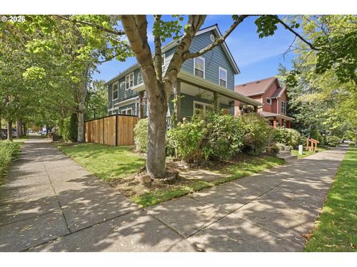 9307 N Haven Ave, Portland, OR, 97203-2841 | Card Image
