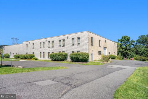 2nd-1090 Reading Ave, BOYERTOWN, PA, 19512-8195 | Card Image