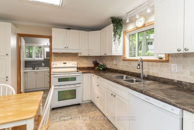 1131 Buckslide Rd, House other with 3 bedrooms, 1 bathrooms and 6 parking in Algonquin Highlands ON | Image 13