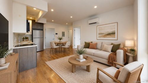 2c-138-28 Queens Boulevard, New York, NY, 11435 | Card Image