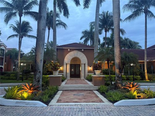 302-1180 Reserve Way, NAPLES, FL, 34105 | Card Image