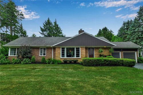 65 Deepwood Dr, East Aurora, NY, 14052-1426 | Card Image