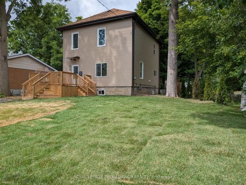 42 Highland Ave, Belleville, ON, K8P3R1 | Card Image
