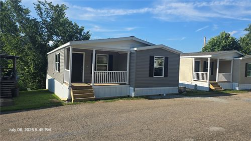 15 Surf Dr, Bunola, PA, 15020-1015 | Card Image