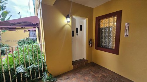 apt-3-1848 Madison St, Hollywood, FL, 33020-5460 | Card Image