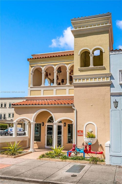 223 Valencia Ave, Coral Gables, FL, 33134-5905 | Card Image