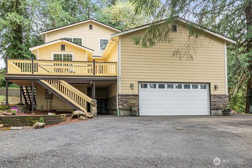 496 Pleasant Dr, Bremerton, WA, 98312-2206 | Card Image