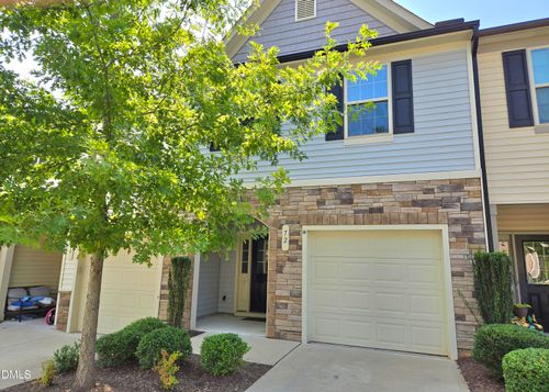 72 E Grove Point Dr, Archer Lodge, NC, 27527-6706 | Card Image