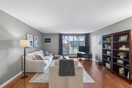 apt-204-4625 Minnetonka Blvd, Saint Louis Park, MN, 55416-5420 | Card Image