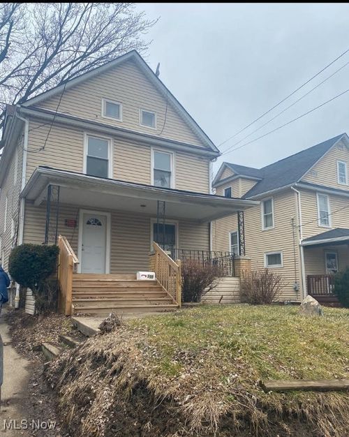 198 N Arlington St, Akron, OH, 44305-2343 | Card Image