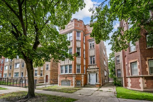 7726 S Kingston Ave, CHICAGO, IL, 60649-5538 | Card Image
