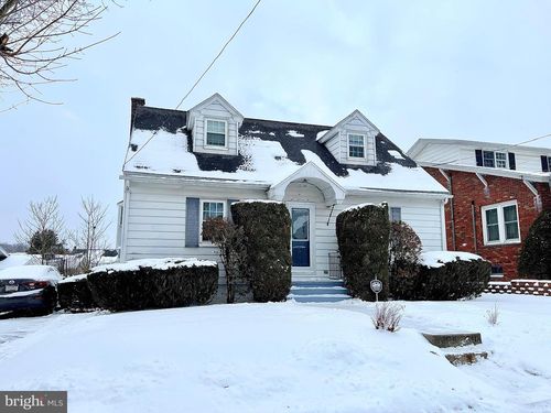 222 S Center St, FRACKVILLE, PA, 17931-2004 | Card Image