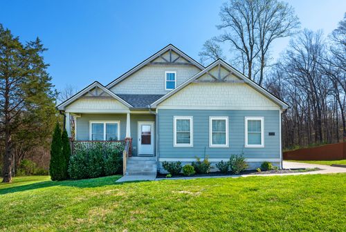 1001 Stonebrook Dr, Dickson, TN, 37055-1792 | Card Image