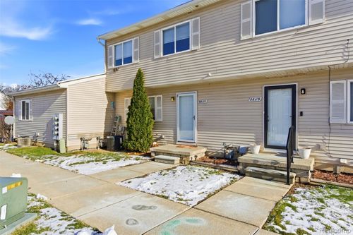 28177 Raleigh Crescent Dr, Chesterfield, MI, 48051-2301 | Card Image