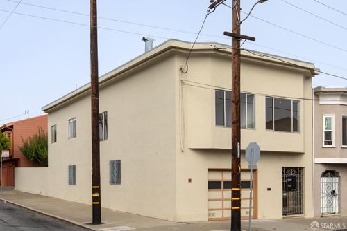 84 Goettingen St, San Francisco, CA, 94134-1247 | Card Image