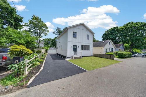 15 Grand Pl, Huntington Station, NY, 11746-2408 | Card Image