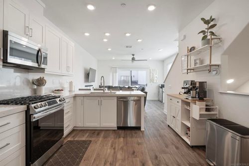 2142 Senita Dr, San Diego, CA, 92154-8060 | Card Image