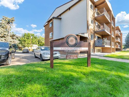 308-130 A 2 Street Ne, Medicine Hat, AB, T1A5L2 | Card Image