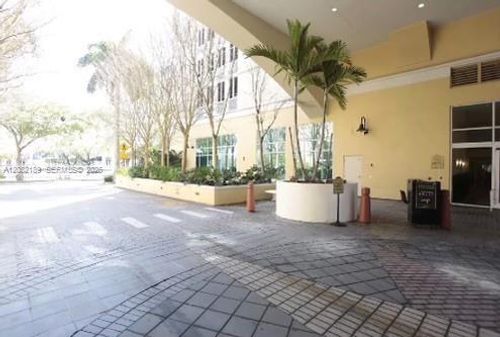 1102s-7350 Sw 89th St, Miami, FL, 33156-7683 | Card Image