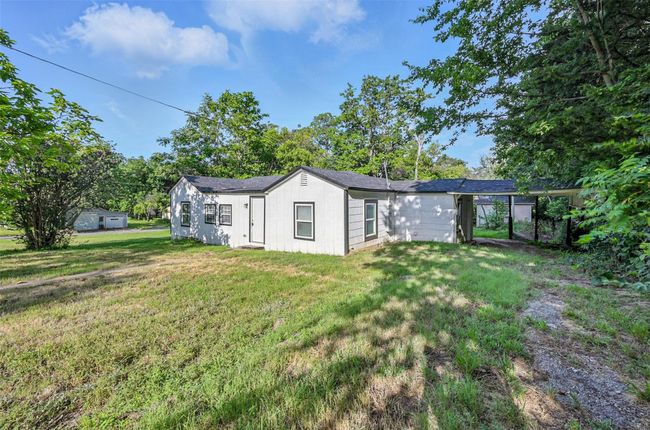 Rear view of house featuring a yard | Image 20
