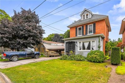 A - 565 10 Th St W, House other with 3 bedrooms, 1 bathrooms and 5 parking in Owen Sound ON | Image 3