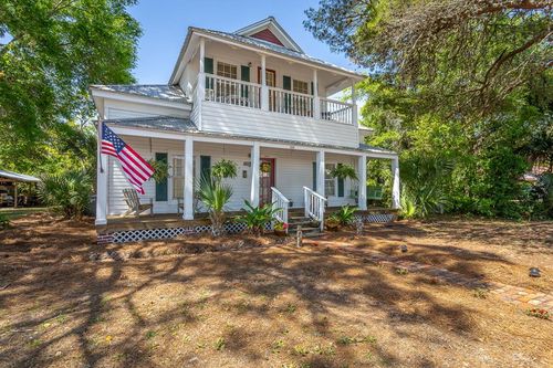 100 14th St, Apalachicola, FL, 32320 | Card Image