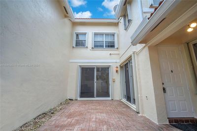 1605 - 1605 Seagrape Way, Townhouse with 3 bedrooms, 3 bathrooms and null parking in Hollywood FL | Image 3