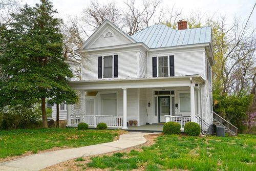 900 High St, FARMVILLE, VA, 23901-1822 | Card Image