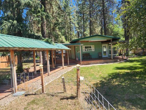 3252 Circle Dr, Valley, WA, 99181-9739 | Card Image