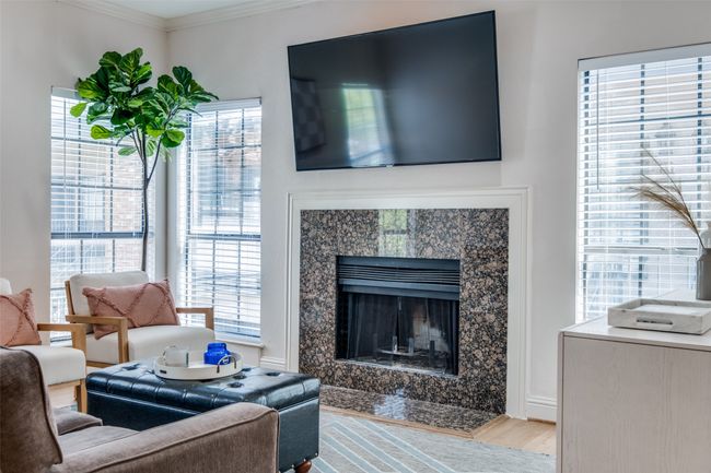 UNIT-3 - 4102 Buena Vista St, Condo with 2 bedrooms, 2 bathrooms and null parking in Dallas TX | Image 9