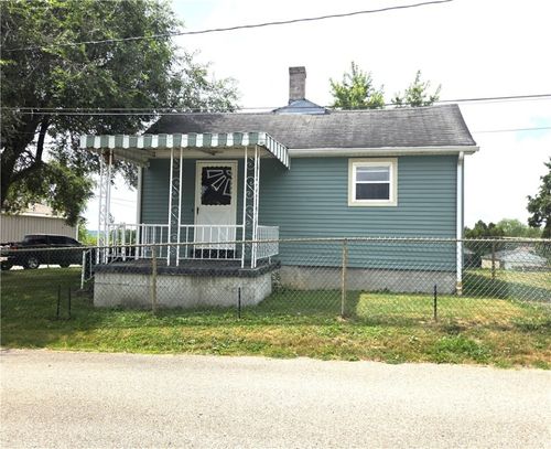 75 Russell St, Washington, PA, 15301-2243 | Card Image
