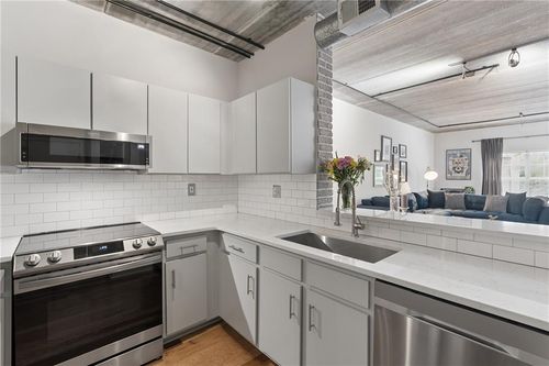 1110-800 Peachtree St Ne, Atlanta, GA, 30308-6025 | Card Image