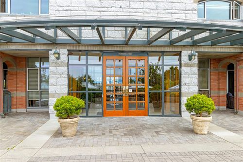 323-21 Dallas Rd, Victoria, BC, V8V4Z9 | Card Image