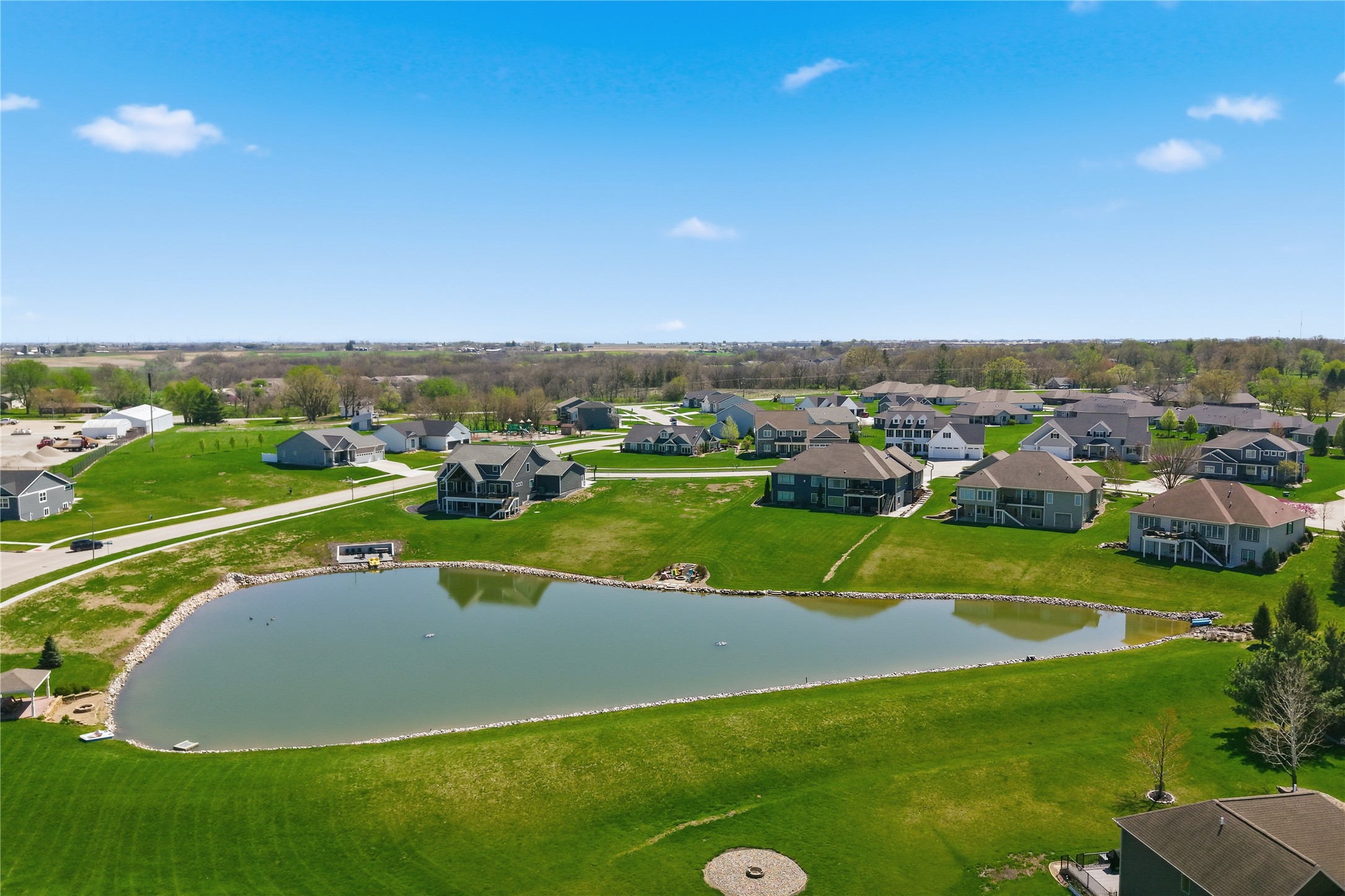 Land in Pella 2