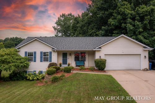 329 Willow Run, Wayland, MI, 49348-1371 | Card Image