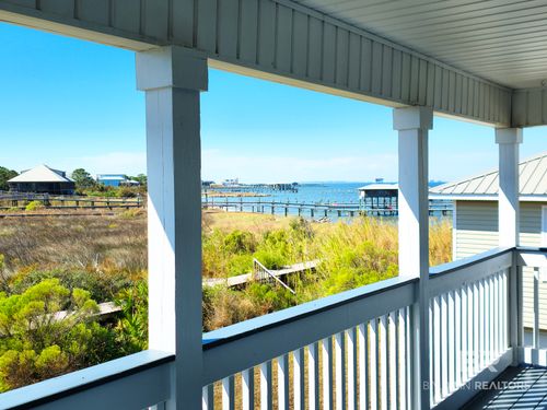 647 Bonita Ct, Gulf Shores, AL, 36542-8006 | Card Image