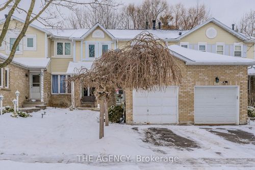 80 Middlemiss Cres, Cambridge, ON, N1T1R4 | Card Image