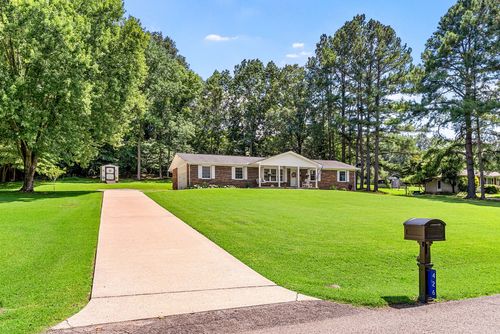 426 Lakeland Dr, Dover, TN, 37058-3409 | Card Image