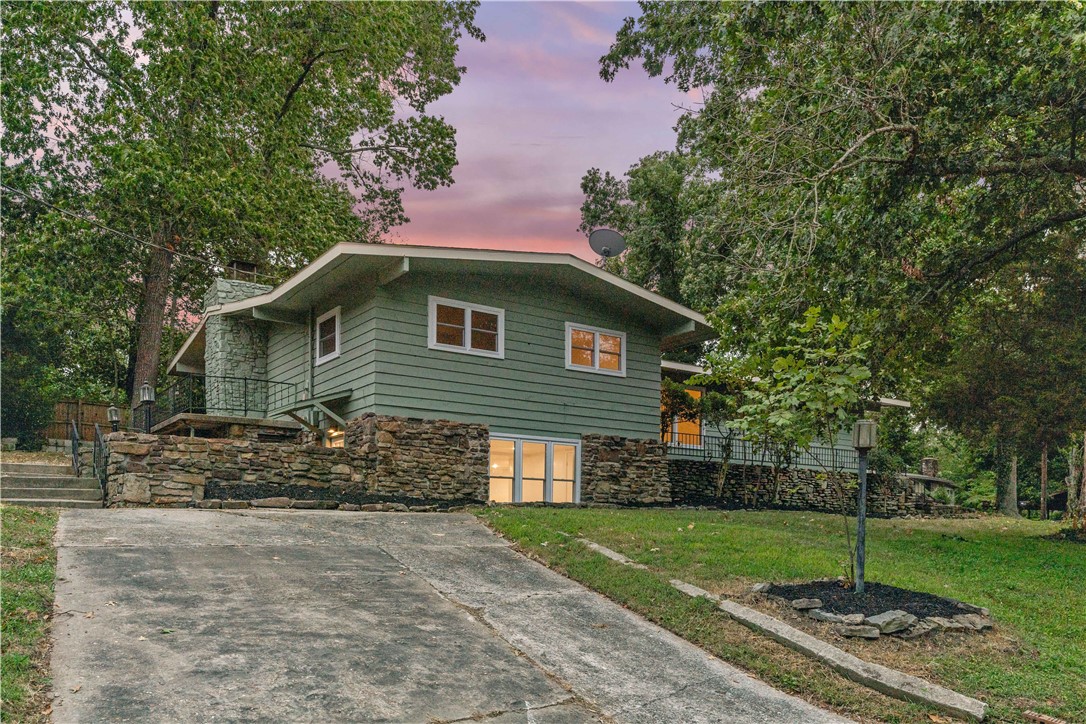 Finger Cir, Bella Vista, AR 72715