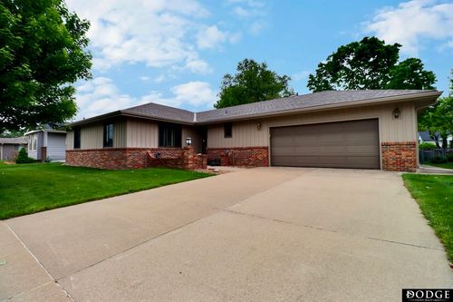 2115 E 16th St, Fremont, NE, 68025-3705 | Card Image