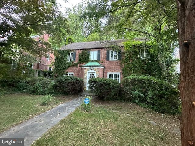 Leland St, Chevy Chase, MD 20815