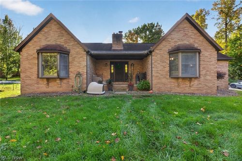 5900 Timber Avenue, Louisville, OH, 44641 | Card Image