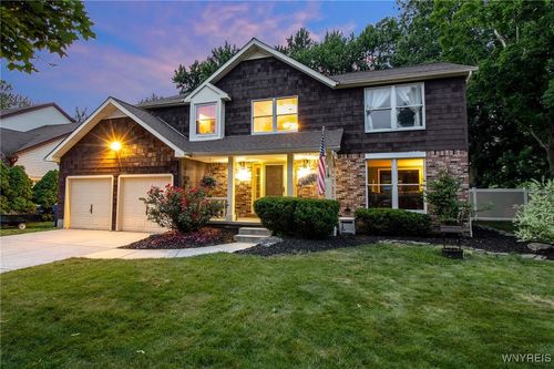 7 Shalamar Ct, Amherst, NY, 14068-1190 | Card Image